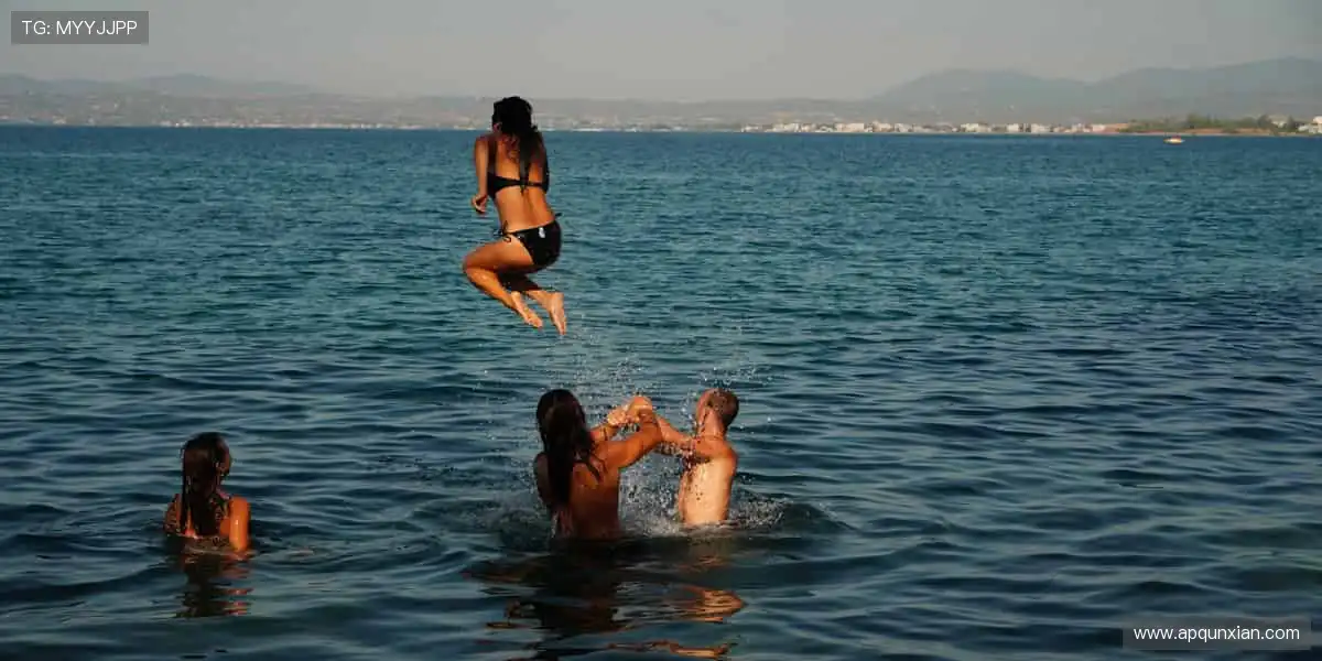 📺锁定直播,你的视角就是主场!